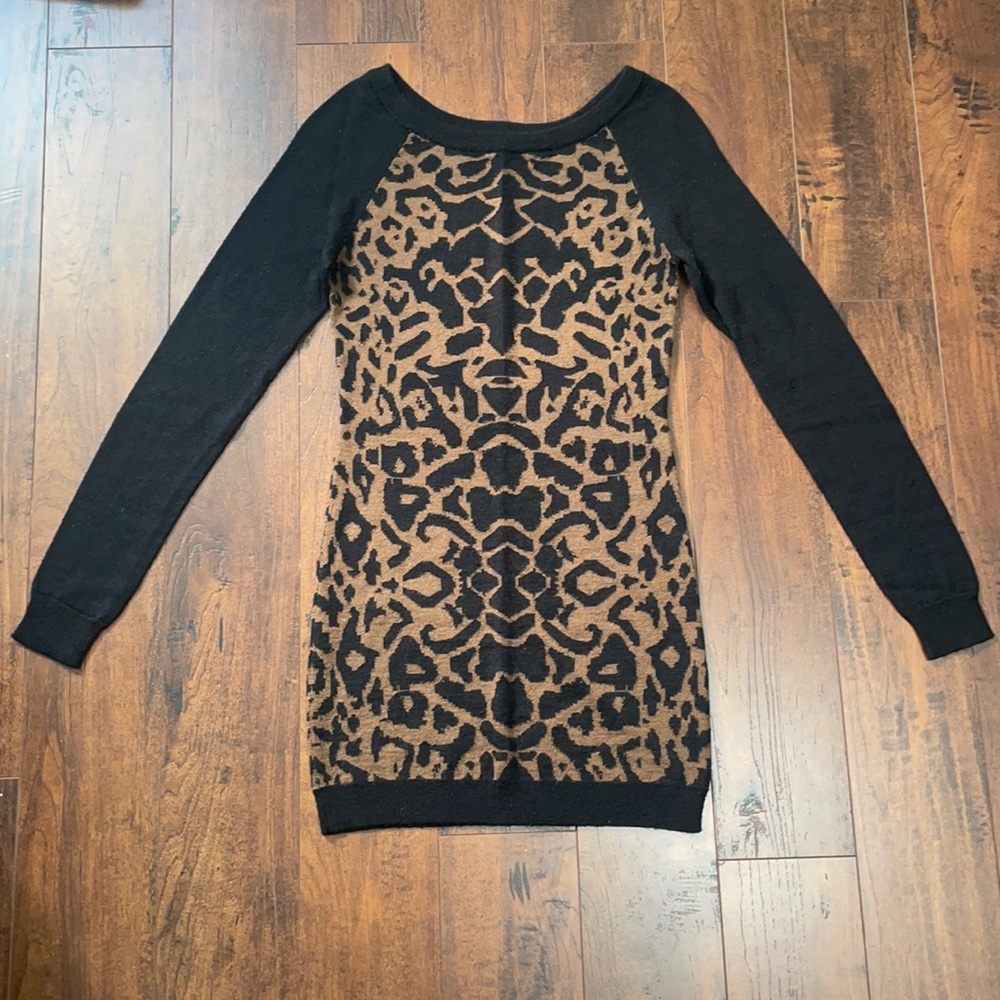 Le Chateau Leopard Tunic Top/Dress